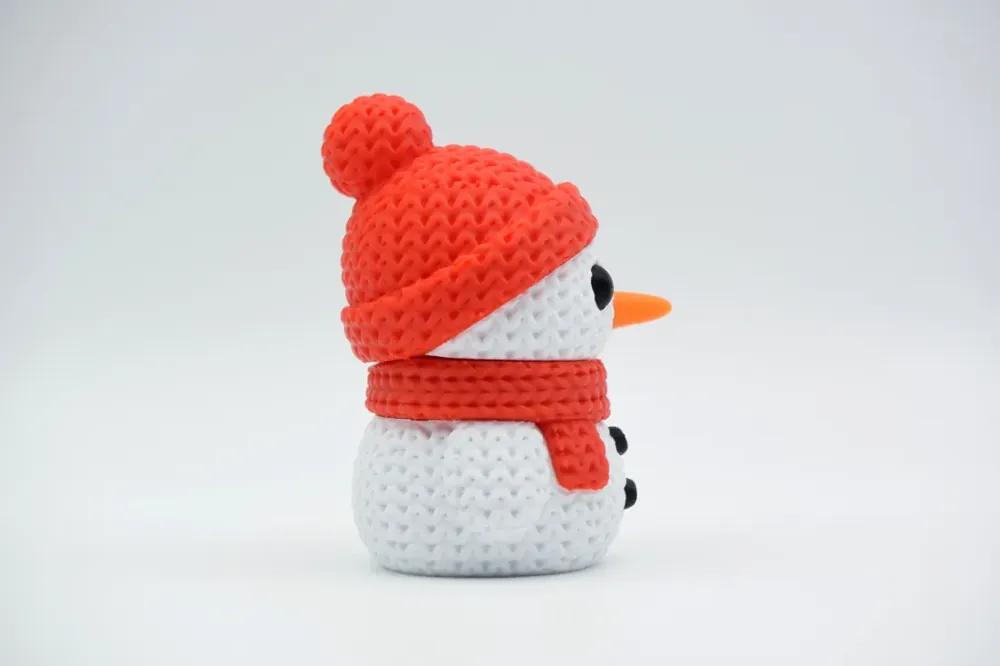 Foto real: Boneco de Neve de Crochê
