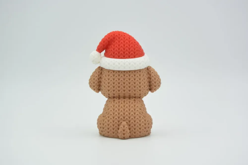 Foto real: Cachorro de Crochê com Gorro