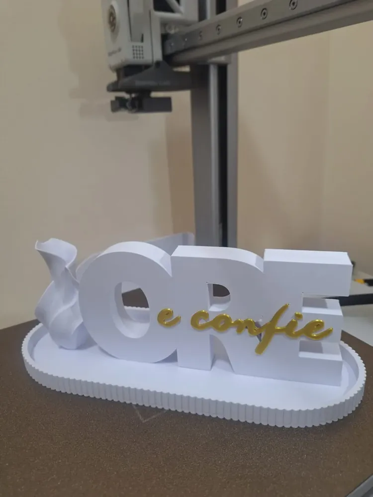 Foto real: Peça Decorativa Ore e Confie