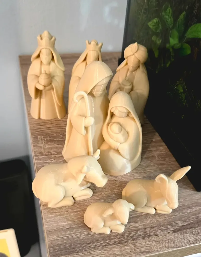 Foto real: Presépio Minimalista: Reis Magos e Animais